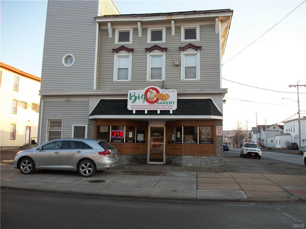 775 Bleecker Street - Photo 1