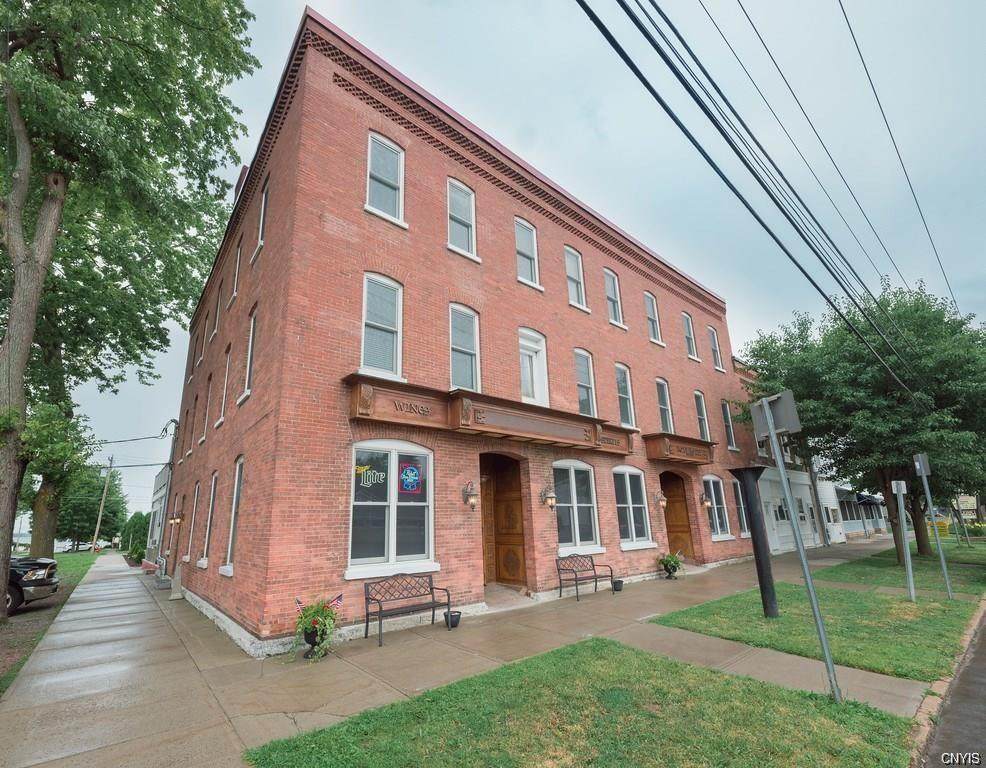 111 Broadway - Photo 1