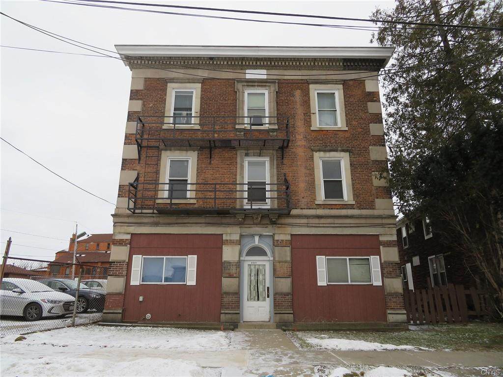 1412 Catherine Street - Photo 1