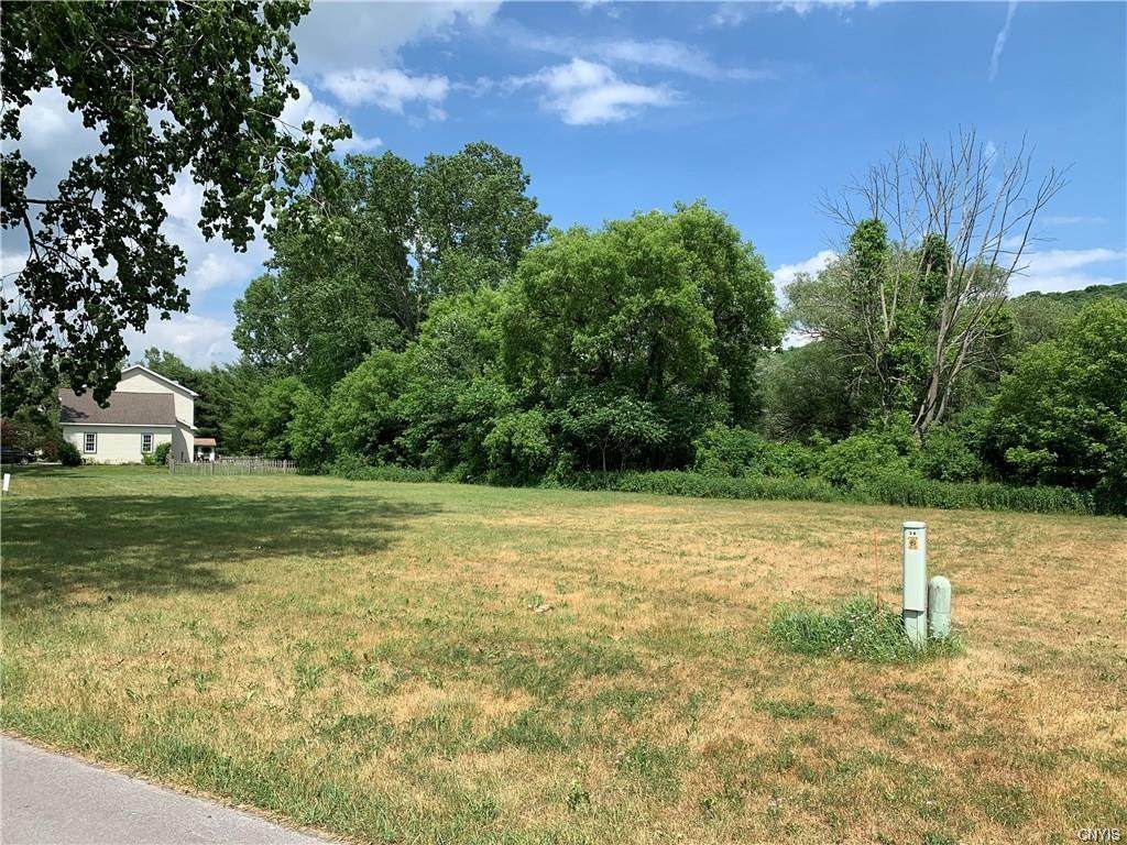 47 Hickory Lane - Photo 1