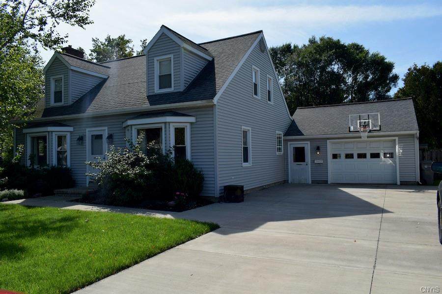 1004 Seneca Street - Photo 1