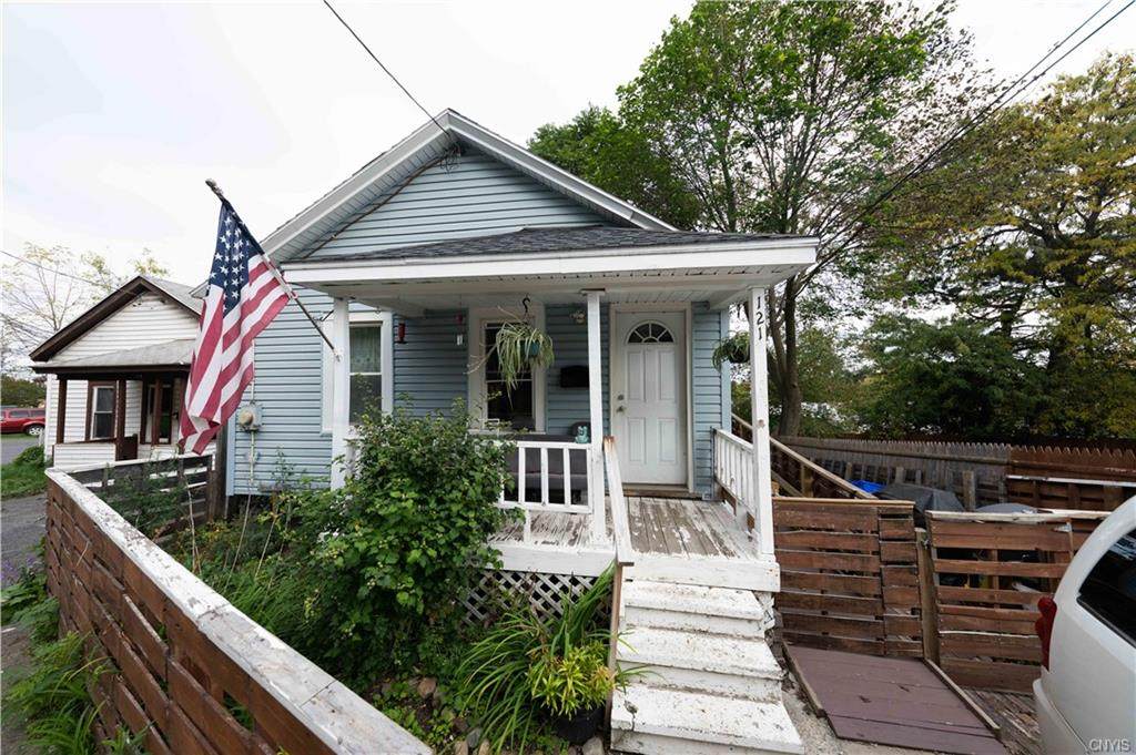 121 Nelson Street - Photo 1