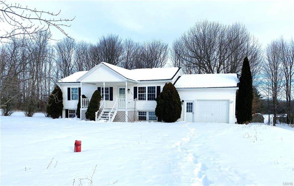 1665 Twin Oaks Drive - Photo 1