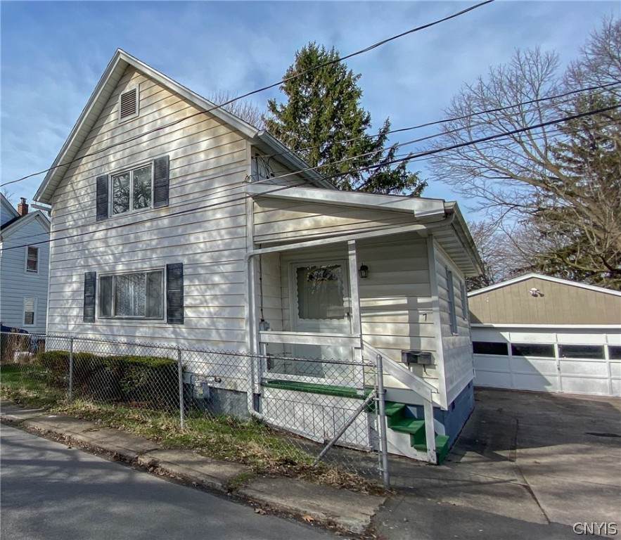 7 Mahaney Street - Photo 1