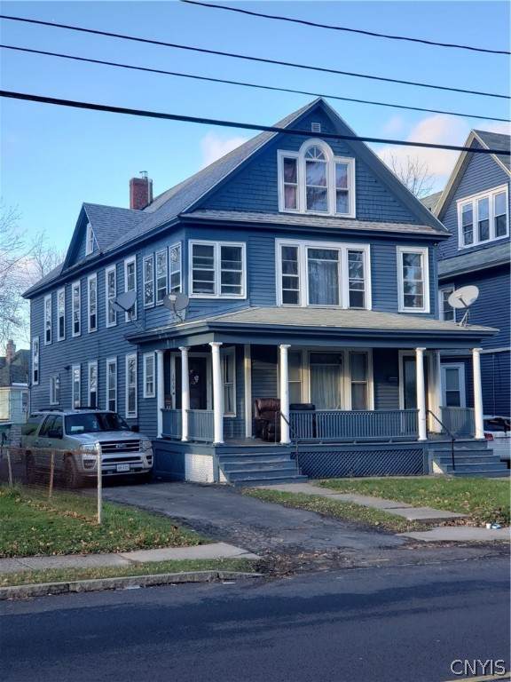 1019 Court Street - Photo 1