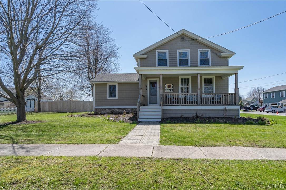 305 Washington Street - Photo 1