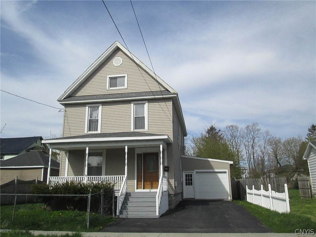 711 Cadwell Street - Photo 1
