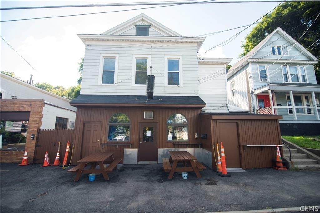 1114-1118 Wolf Street - Photo 1