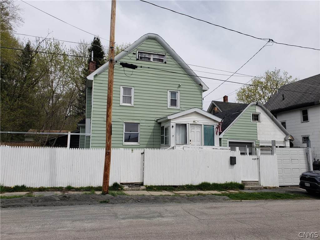 4 Lafayette Street - Photo 1