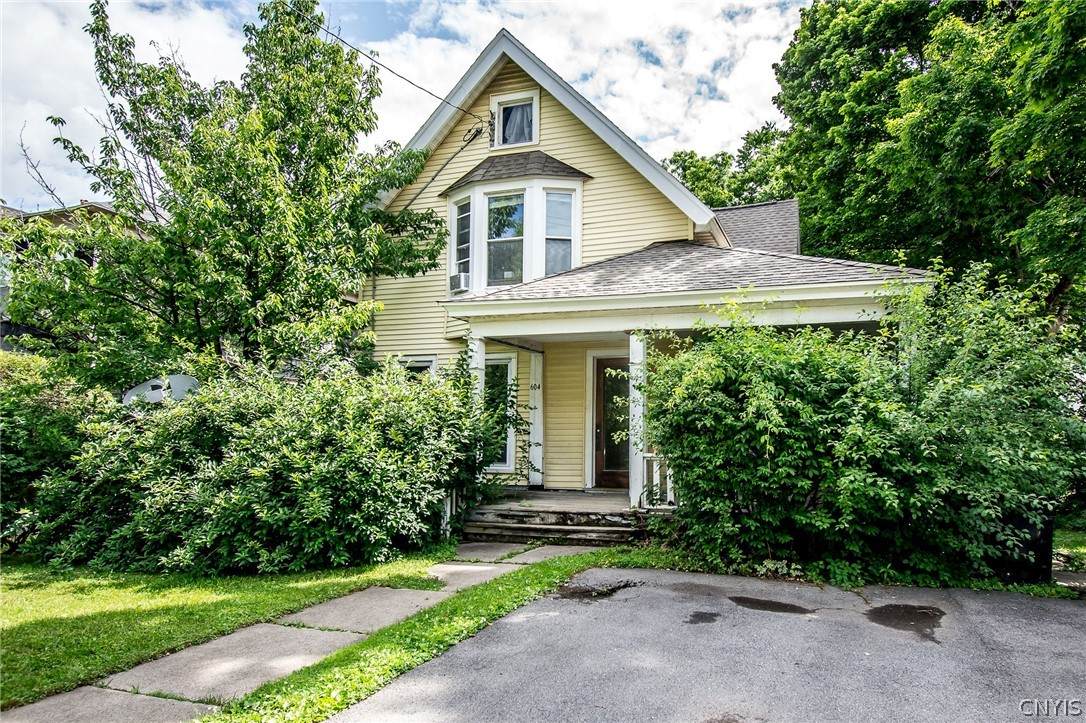 604 Willis Avenue - Photo 1