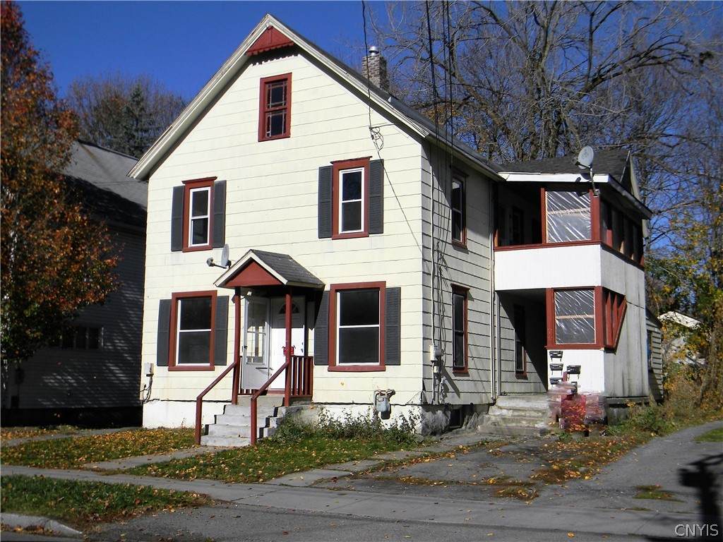 76 Lincoln Avenue - Photo 1