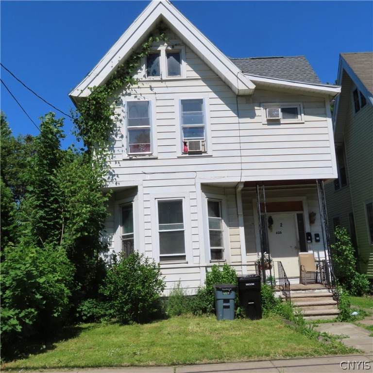 628 Catherine Street - Photo 1