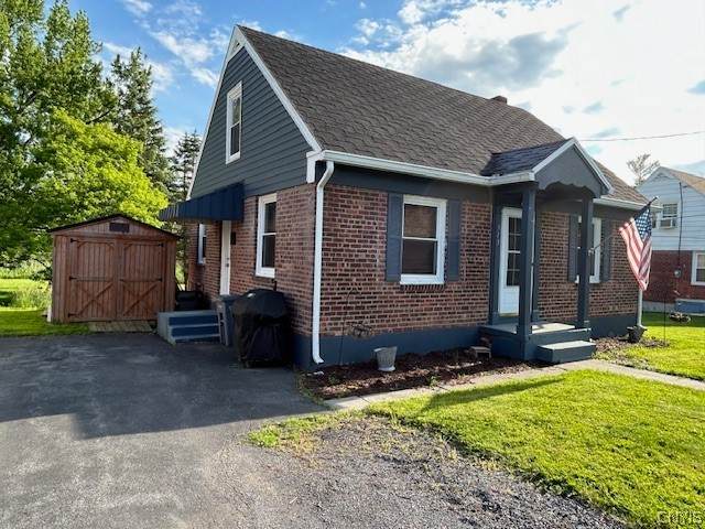 313 Butterfield Avenue - Photo 1