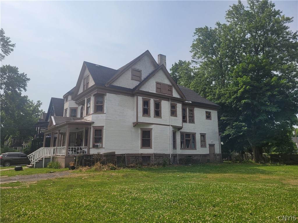 233 Fitch Street - Photo 1