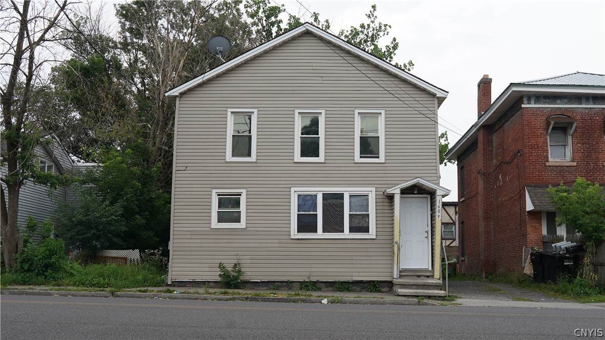 1609 Salina Street - Photo 1