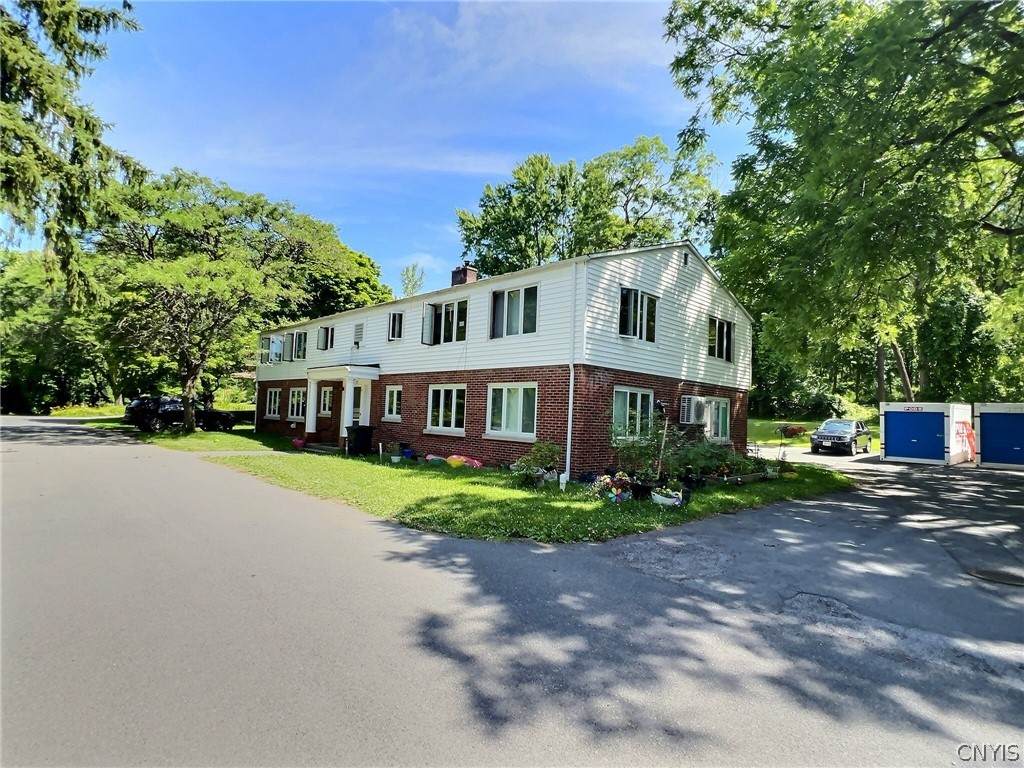 10 Woods End - Photo 1