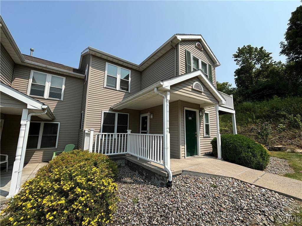 200 Shinnecock Lane - Photo 1