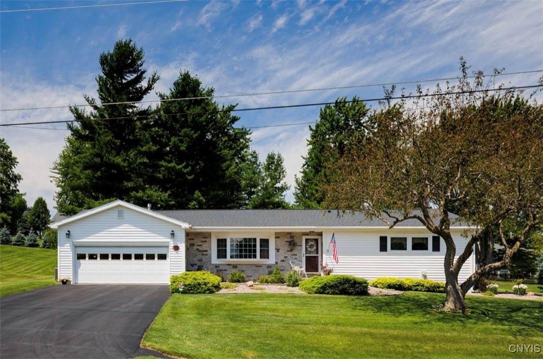 19647 Woodside Drive - Photo 1