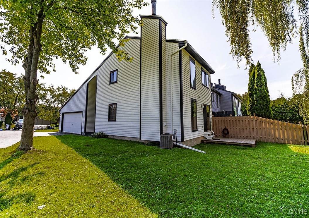 8236 Beehive Circle - Photo 1
