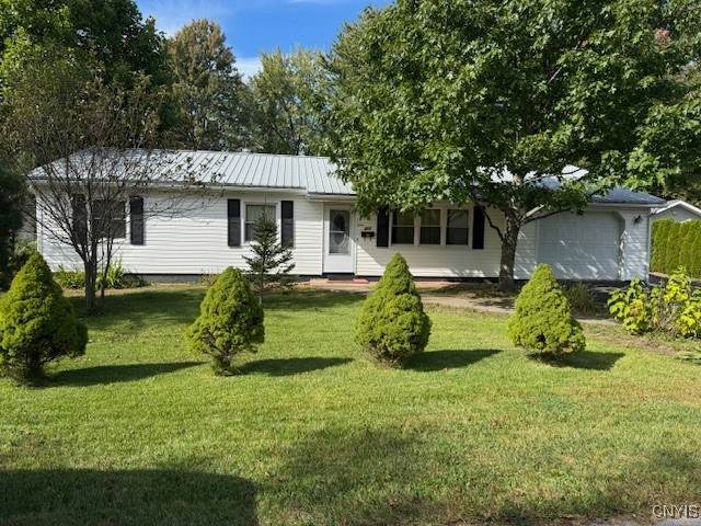 211 Gladwell Avenue - Photo 1