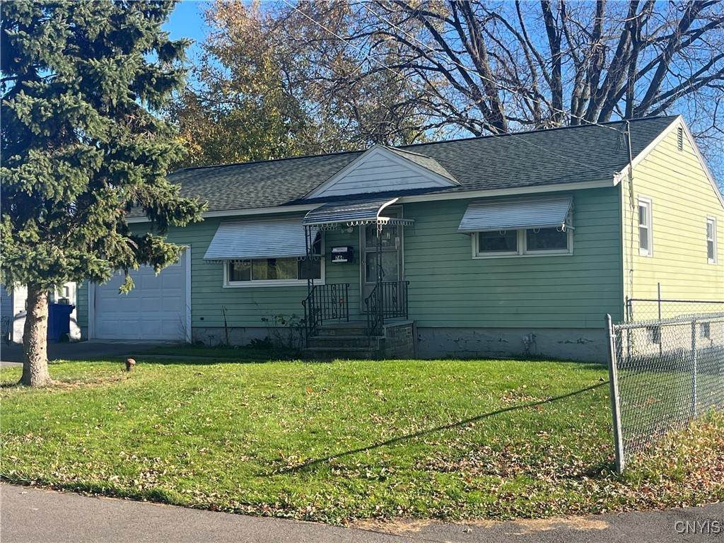 744 North Avenue - Photo 1