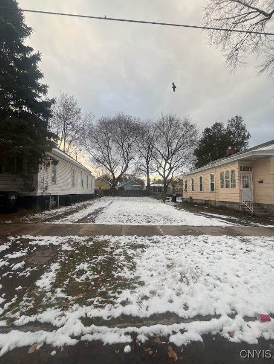 211 Grumbach Avenue - Photo 1