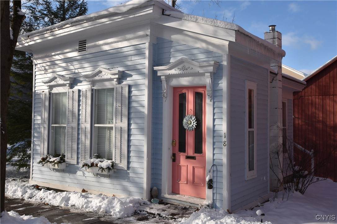 18 Williams Street - Photo 1