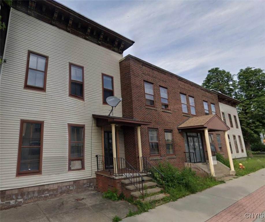 400-404-408 Court Street - Photo 1