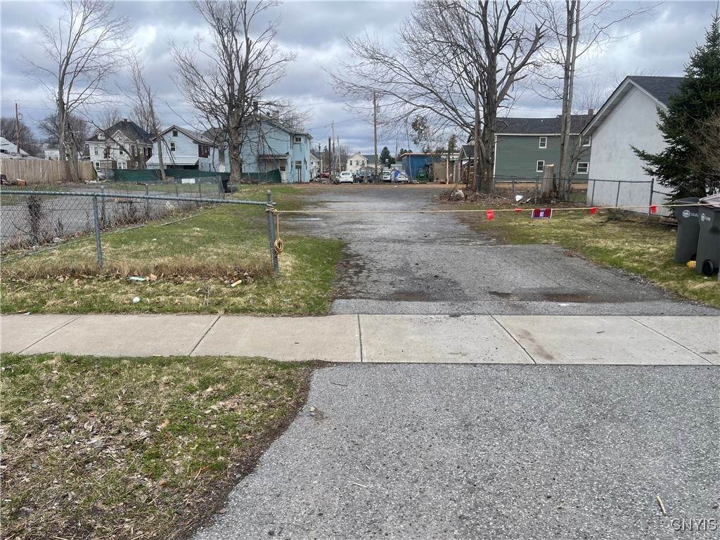 https://bt-photos.global.ssl.fastly.net/rochester/orig_boomver_1_S1597755-2.jpg