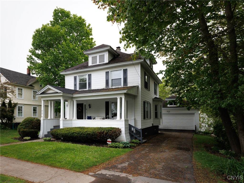 916 State Street - Photo 1