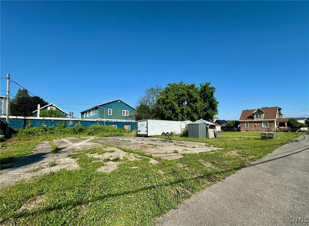 322 Caroline Street - Photo 1