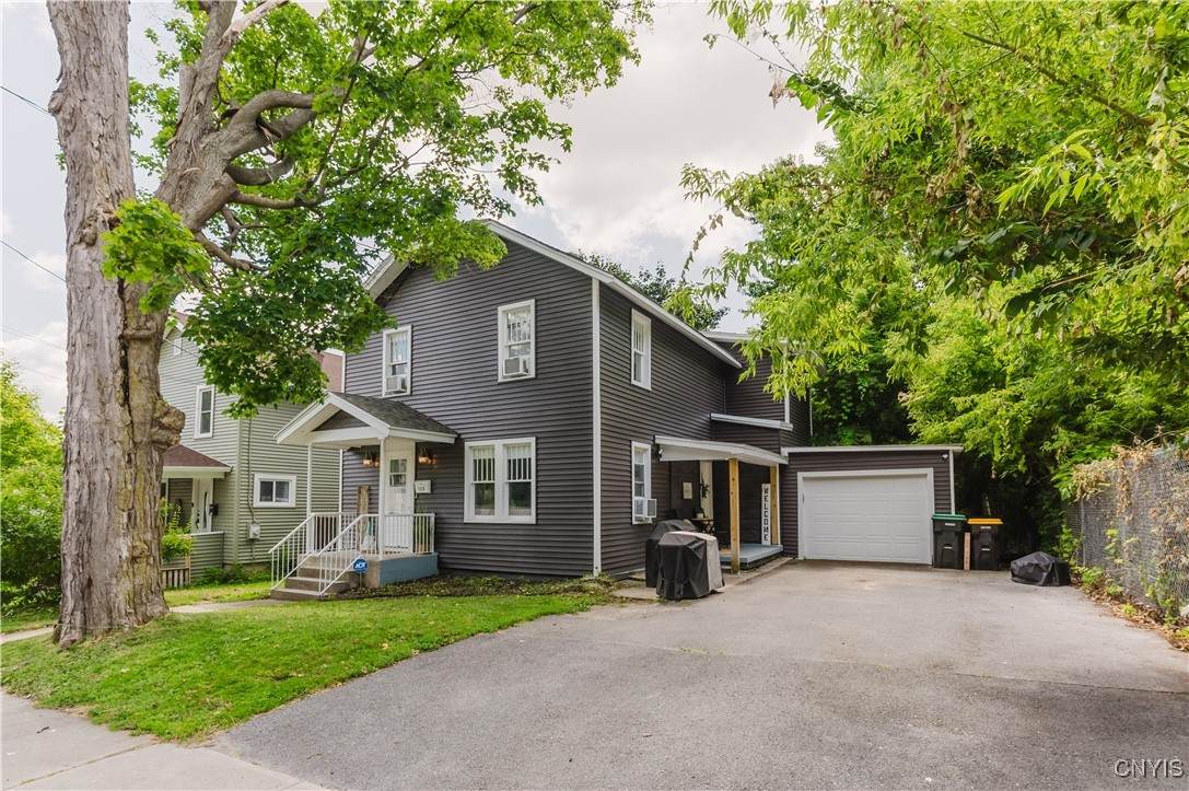 1526 State Street - Photo 1