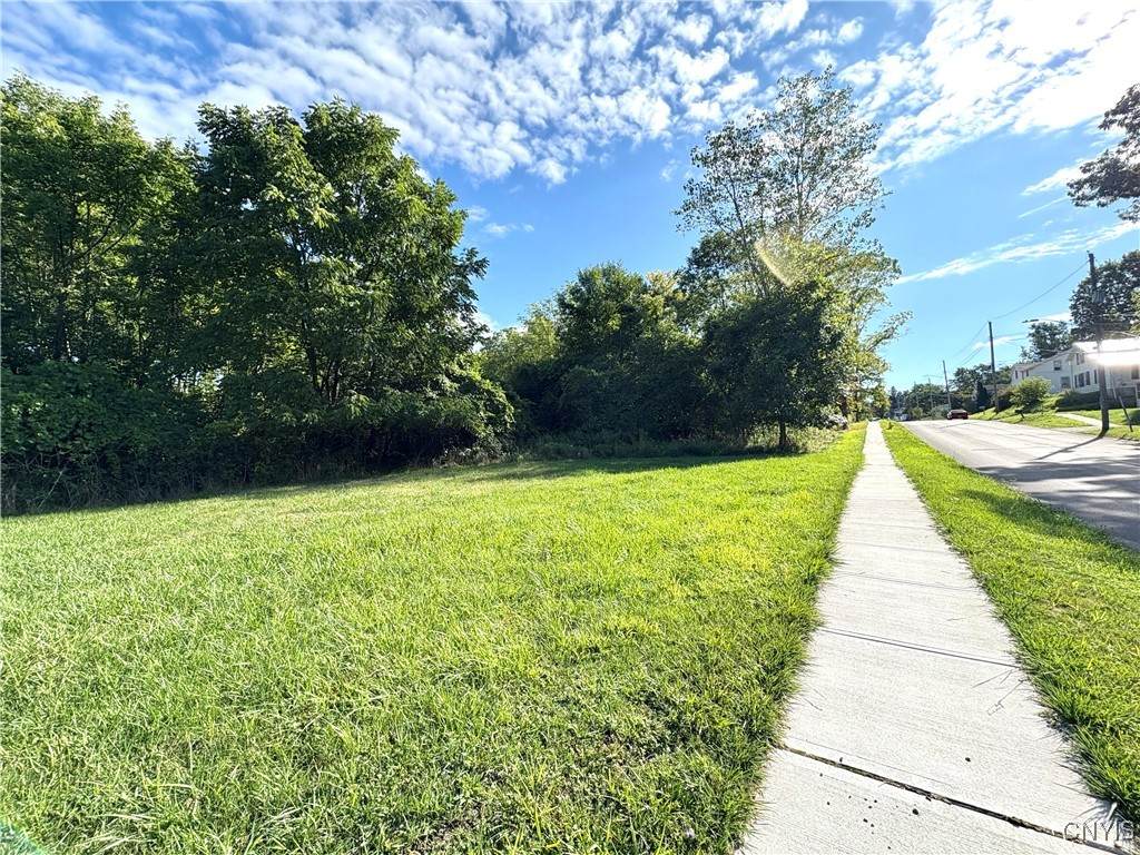 55 Case Avenue - Photo 1