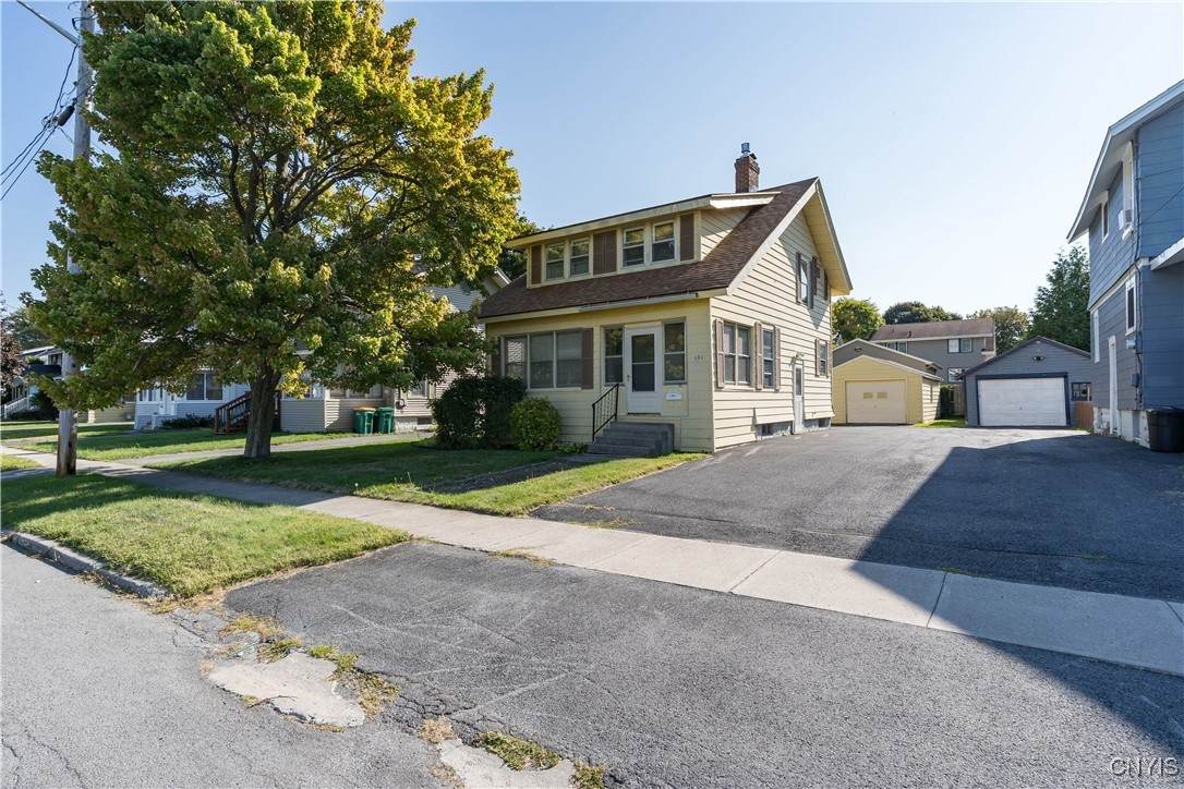 131 Girard Avenue - Photo 1