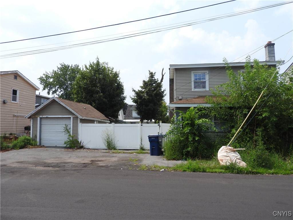 113 Fobes Avenue - Photo 1