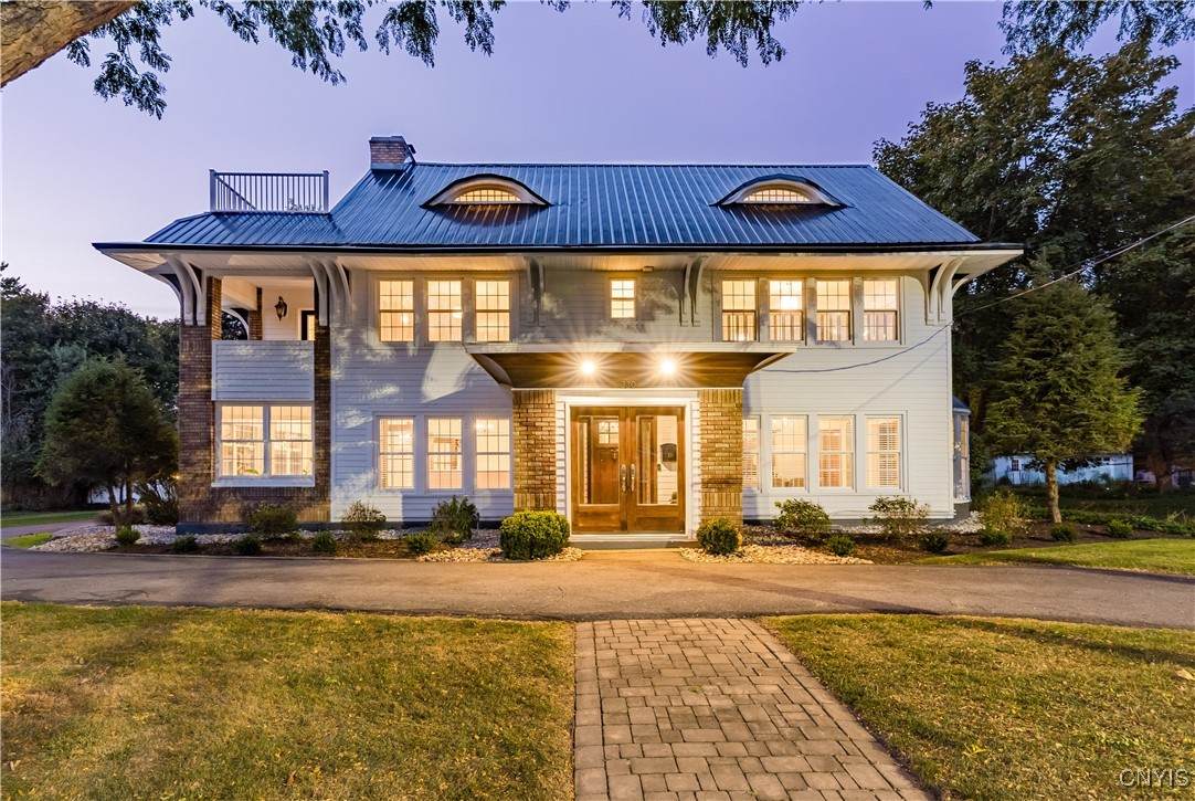 330 Flower Avenue - Photo 1