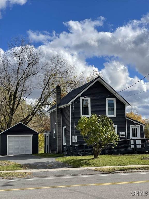 750 Bradley Street - Photo 1