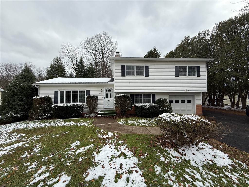 6086 Cavanuaugh Road - Photo 1