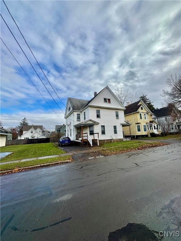 4 Warren Avenue - Photo 1