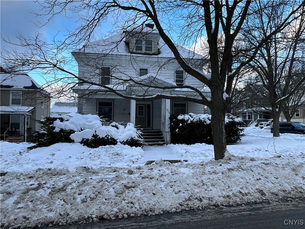 1023 Academy Street - Photo 1