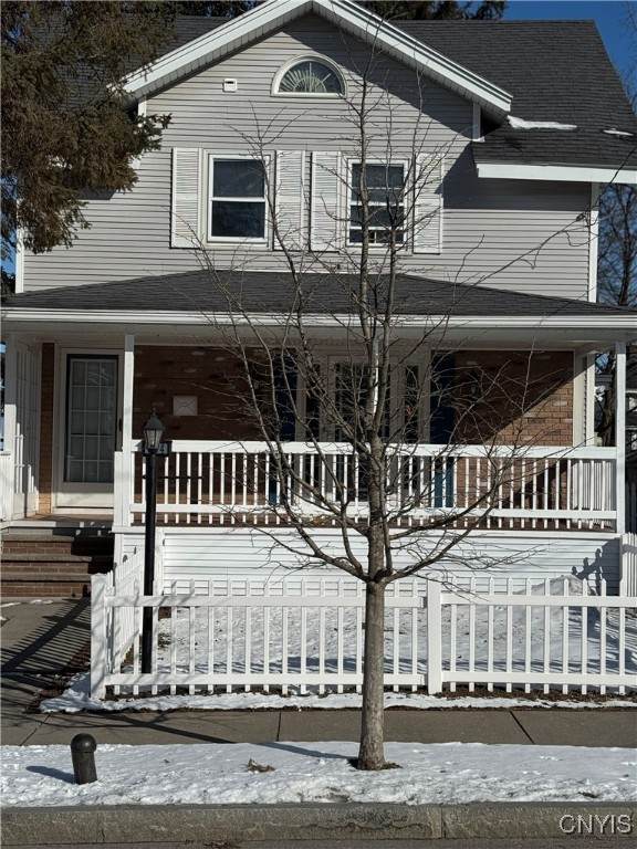 154 Maplehurst Avenue - Photo 1