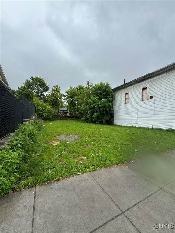 806 Butternut Street - Photo 1