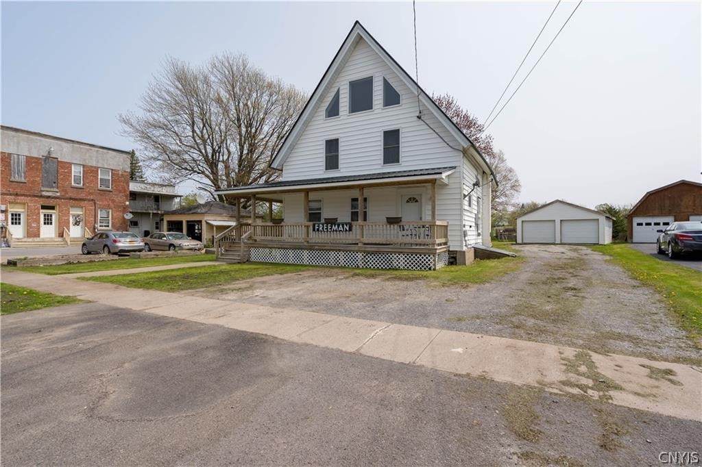 9910 Maple Avenue - Photo 1