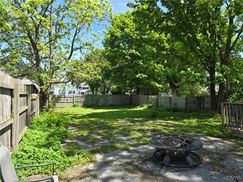 https://bt-photos.global.ssl.fastly.net/rochester/orig_boomver_1_S1662106-2.jpg