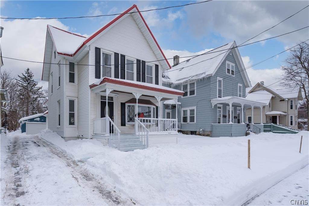 419 Gotham Street - Photo 1