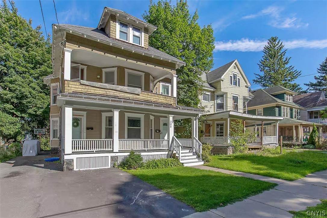 305 Onondaga Avenue - Photo 1