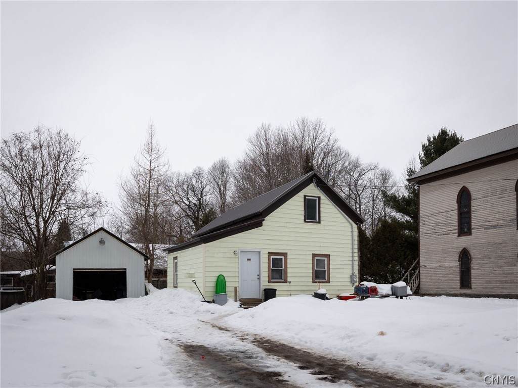 3325 Lincoln Street - Photo 1