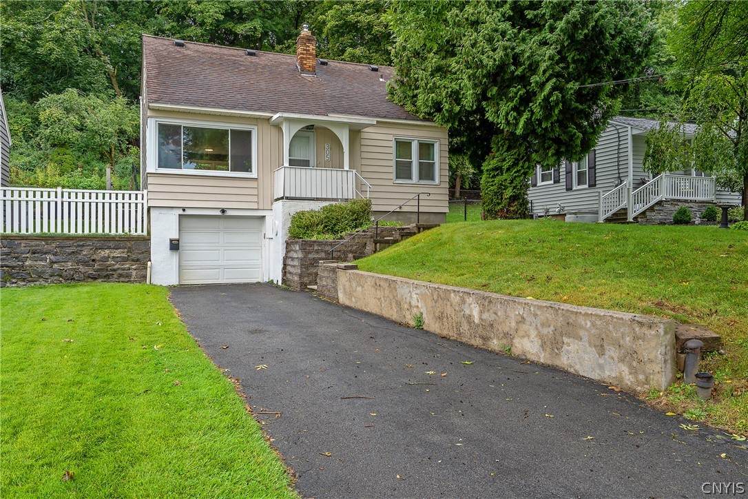 305 Myrtle Street - Photo 1