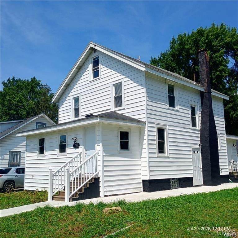 200 Garden City Drive - Photo 1