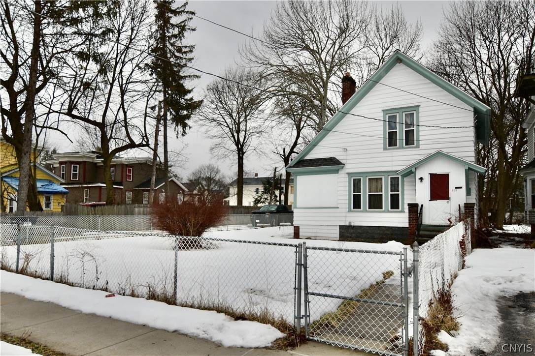 309 Kennedy Street - Photo 1